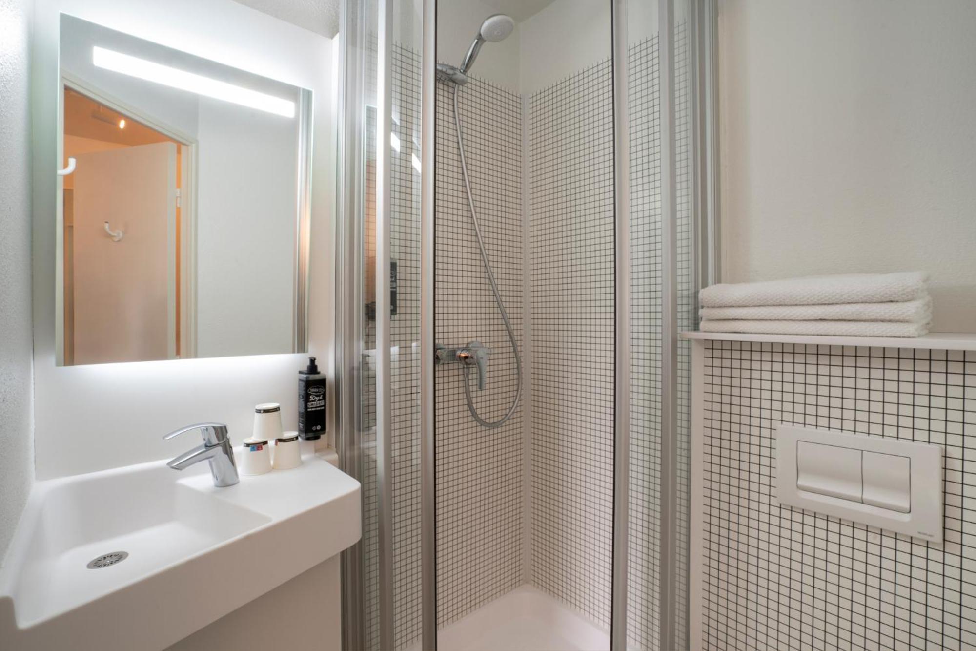 Hotel Ibis Budget Rennes - Renove